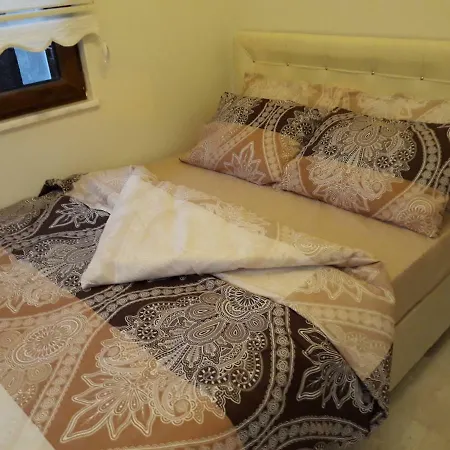 Huseyin Neziroglu Konagi Villa *